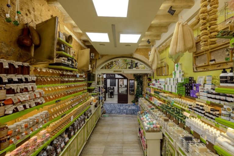 Greek natural products shop 18