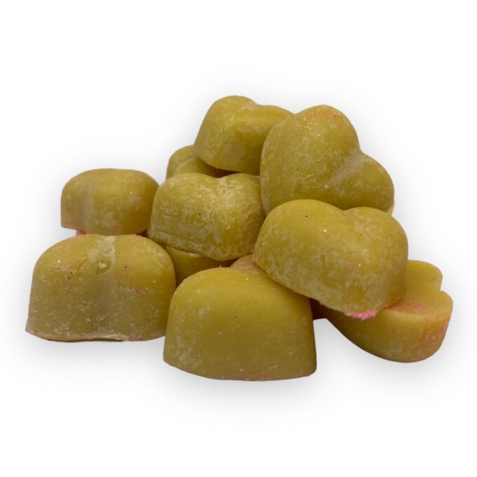 Soy wax heart melt with fragrance coconut
